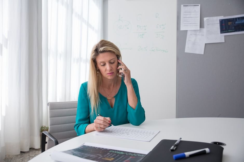 Making a phone call while taking notes